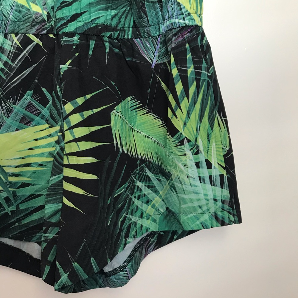 🌴 FABLETICS romper - Picture 3 of 12